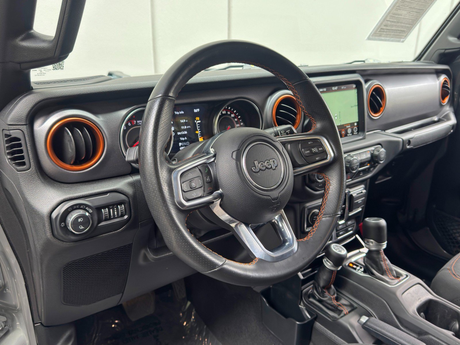 Used 2021 Jeep Gladiator Mojave AWD/4WD image 15