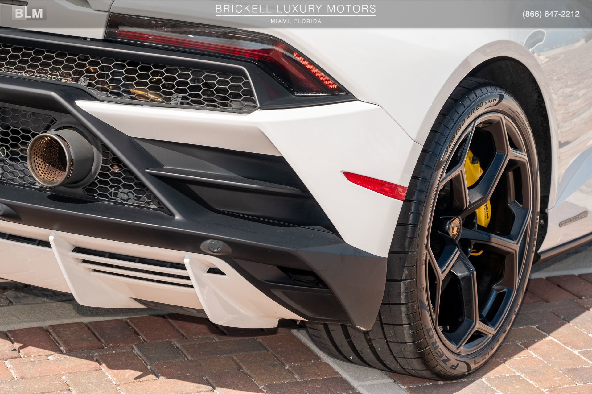 Used 2020 Lamborghini Huracan EVO image 47