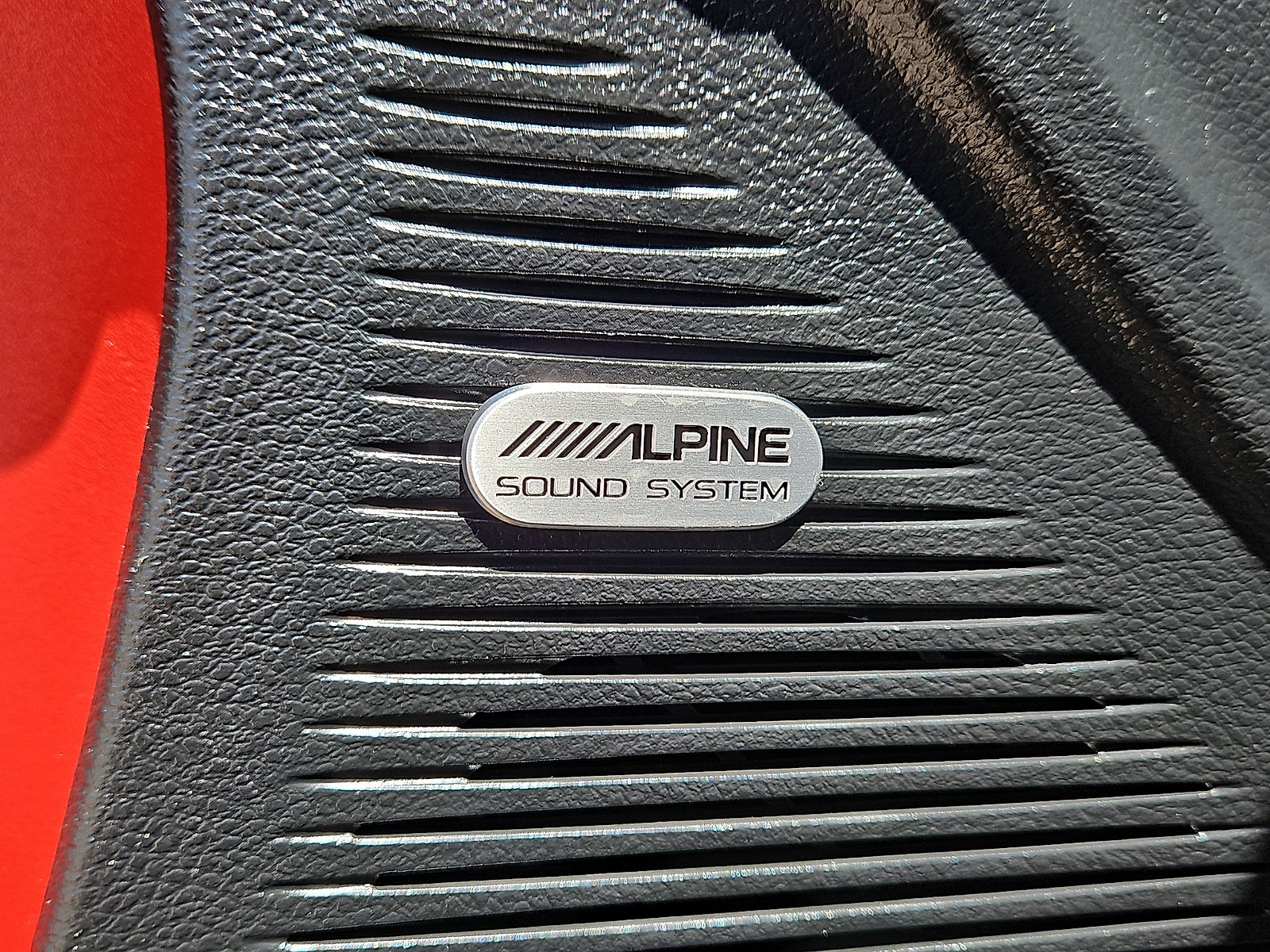 Used 2015 Dodge Challenger SXT Plus RWD image 12