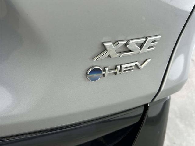 Certified 2025 Toyota RAV4 XSE AWD/4WD image 12