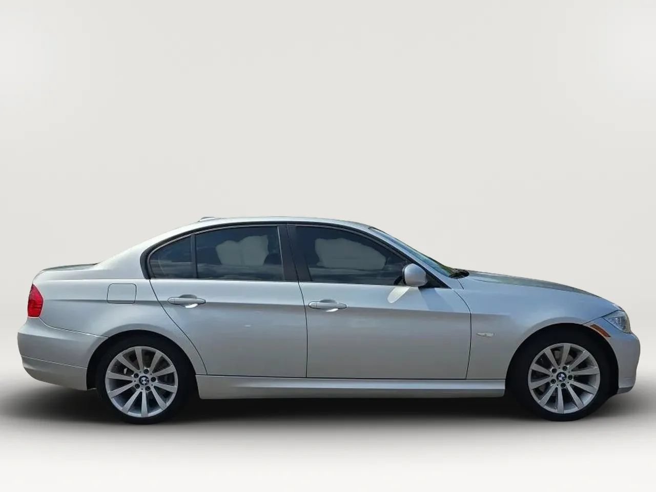 Used 2011 BMW 328i Sedan RWD image 9