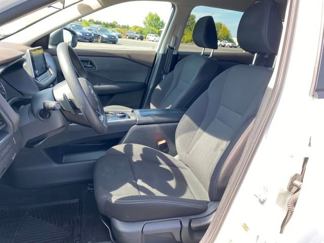 Used 2023 Nissan Rogue S image 14