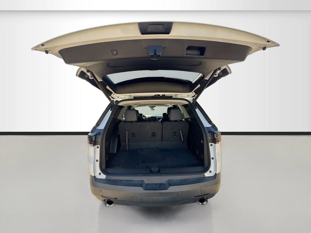 Used 2020 Chevrolet Traverse LT w/ Driver Confidence II Package image 25