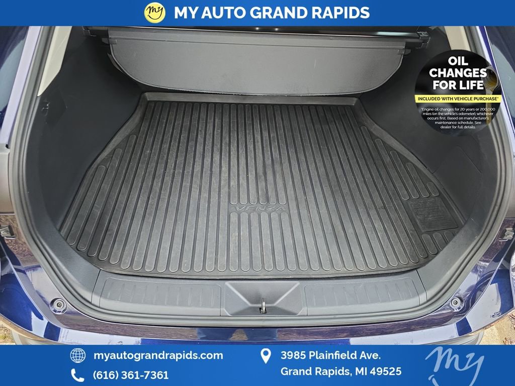 Used 2024 Toyota Venza LE image 24