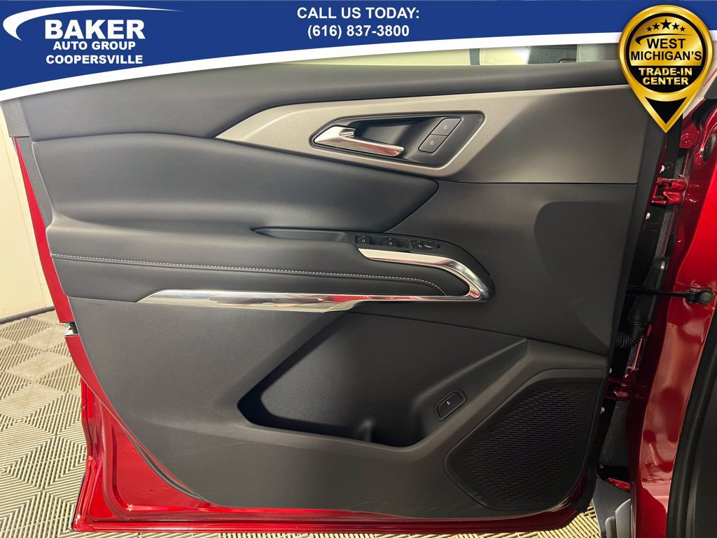 New 2026 Chevrolet Traverse LT w/ Sun and Wheel Package AWD/4WD image 19