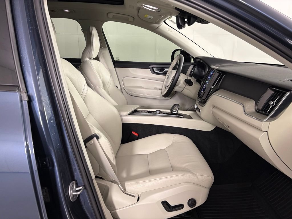 Used 2023 Volvo XC60 B5 Plus w/ Climate Package FWD image 42