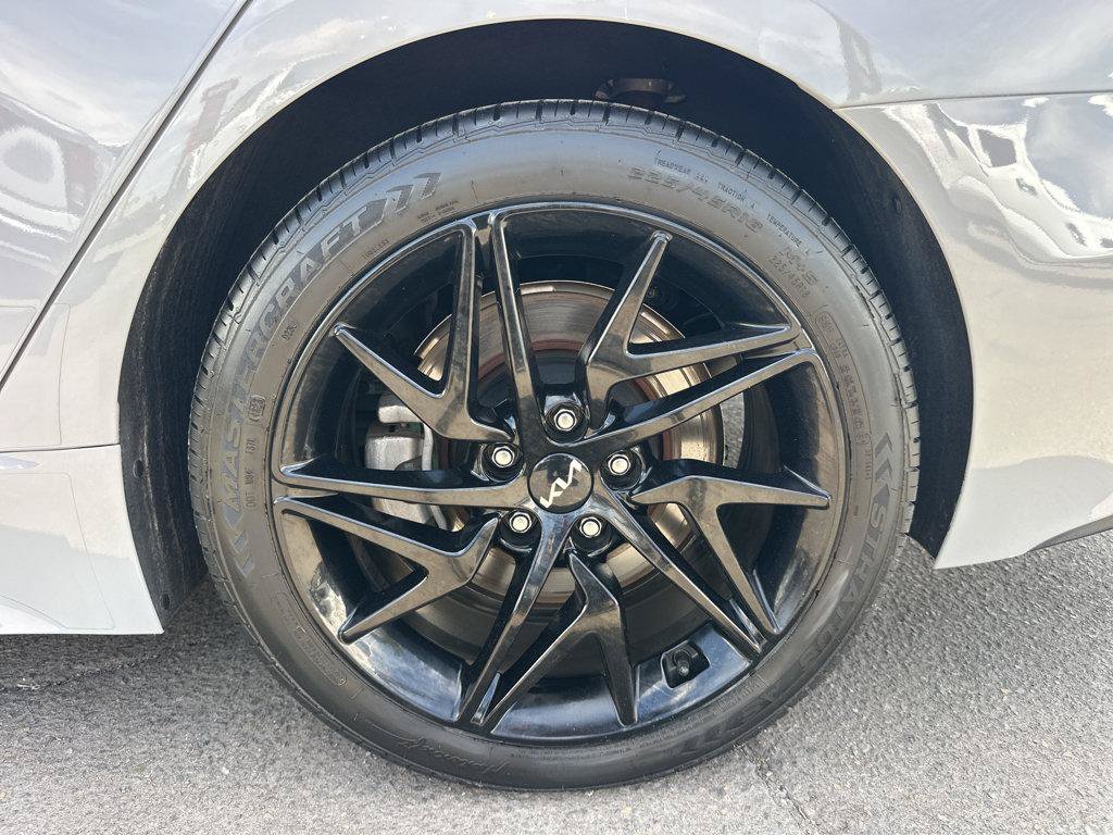 Used 2022 Kia Stinger GT-Line w/ Sun & Sound Package RWD image 14