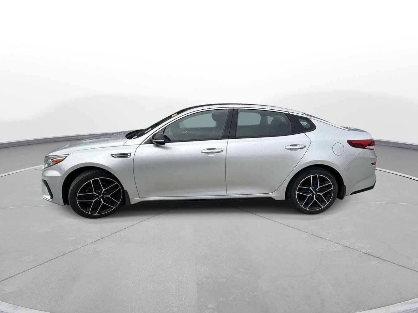 Used 2020 Kia Optima SE image 17