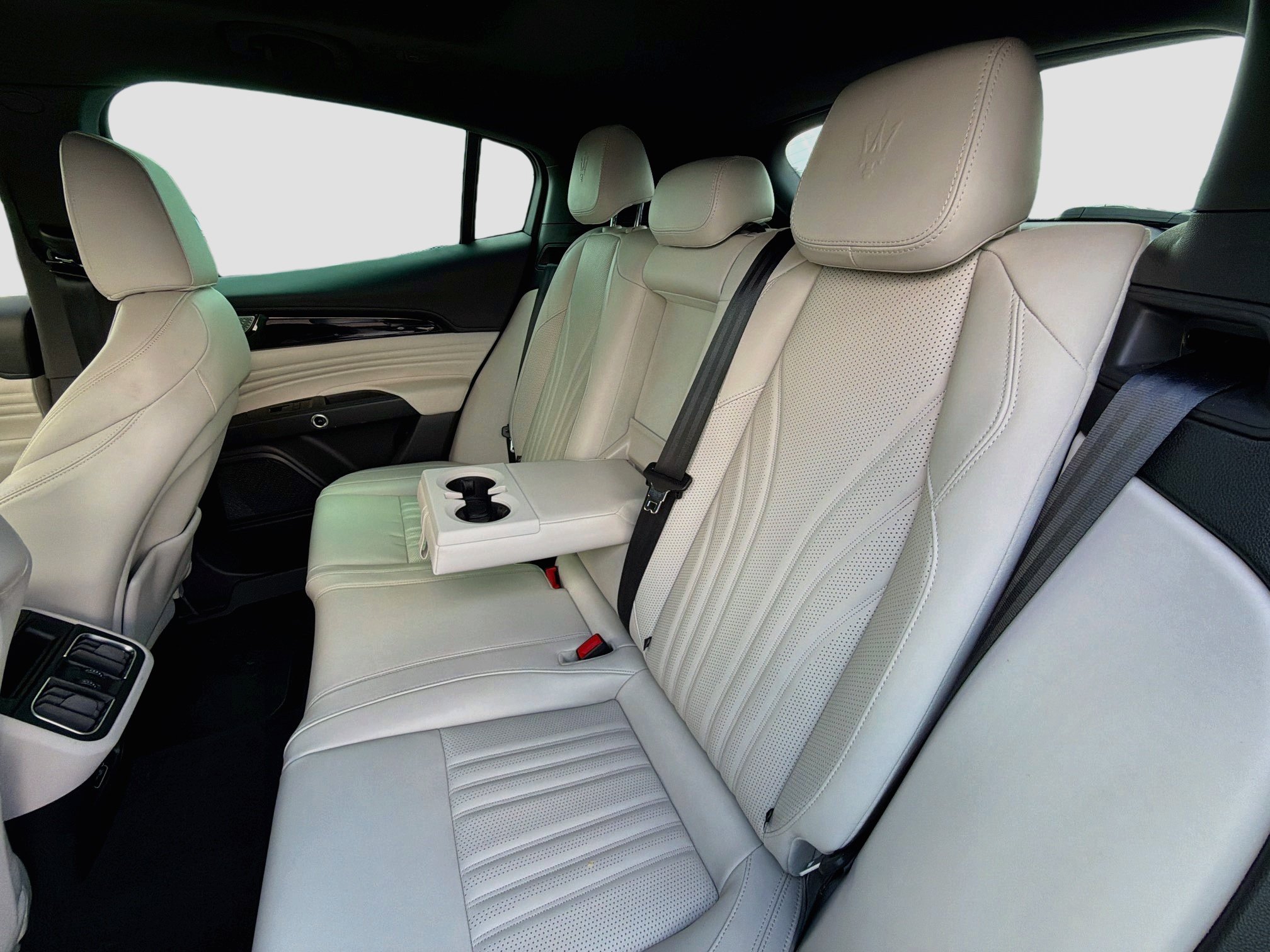 Used 2023 Maserati Grecale Modena AWD/4WD image 21