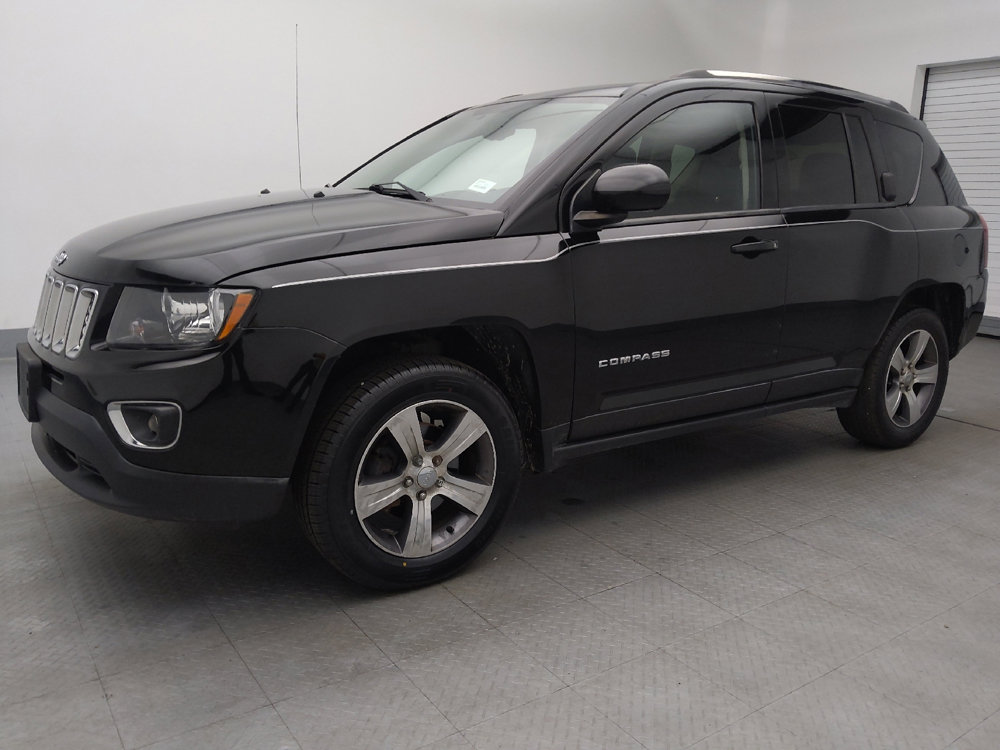Used 2017 Jeep Compass High Altitude image 2