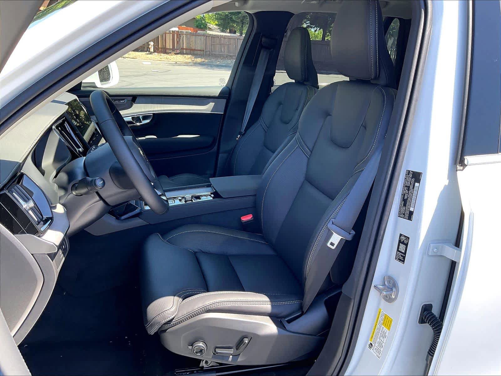 New 2026 Volvo XC90 T8 Ultra w/ Protection Package AWD/4WD image 11