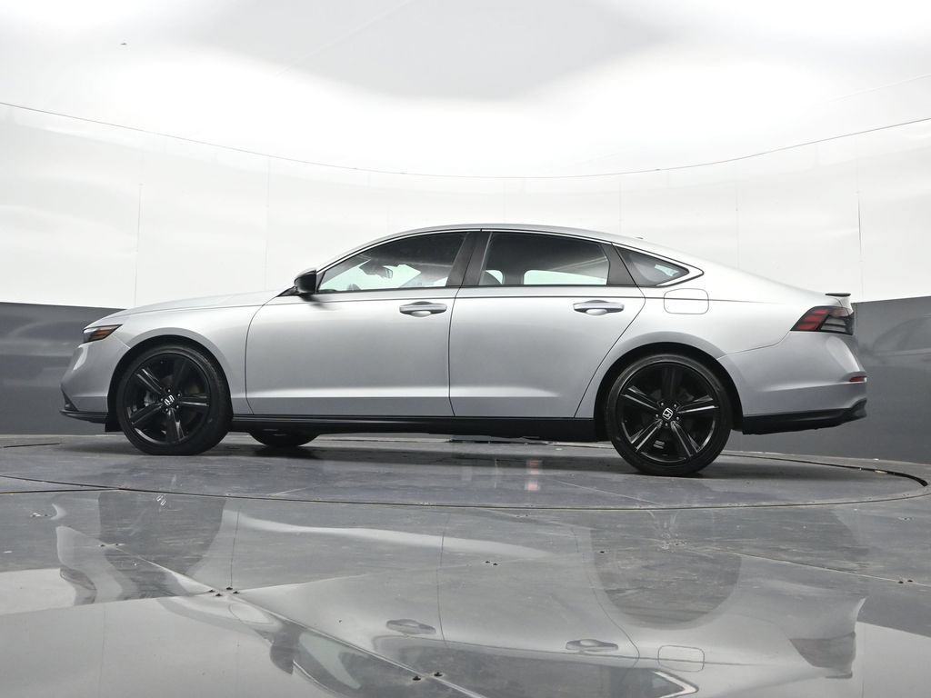 Used 2024 Honda Accord Sport image 30