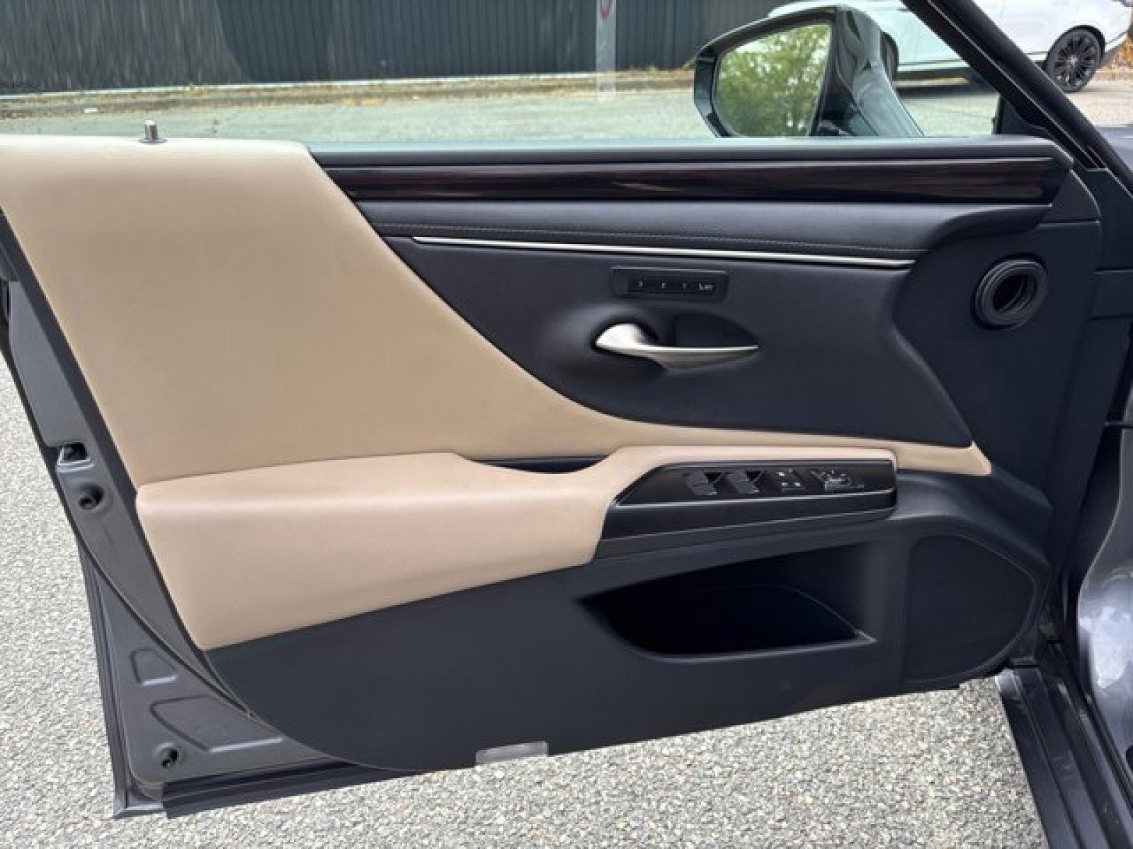 Used 2019 Lexus ES 350 w/ Premium Package image 21