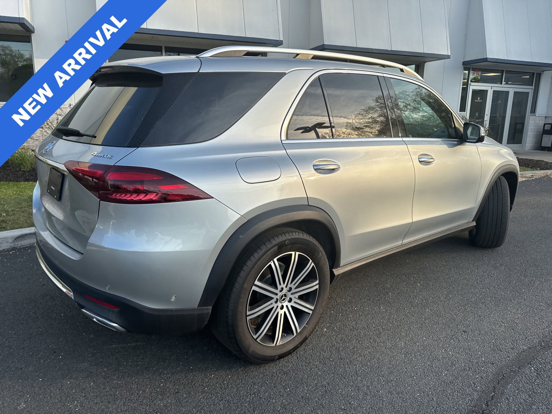 Used 2024 Mercedes-Benz GLE 350 4MATIC w/ Winter Package image 2