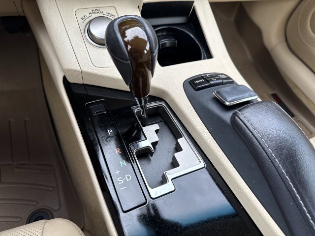 Used 2014 Lexus ES 350 w/ Luxury Package FWD image 22