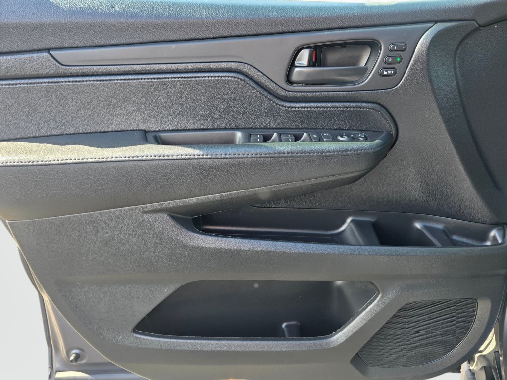 Used 2025 Honda Odyssey EX-L image 15