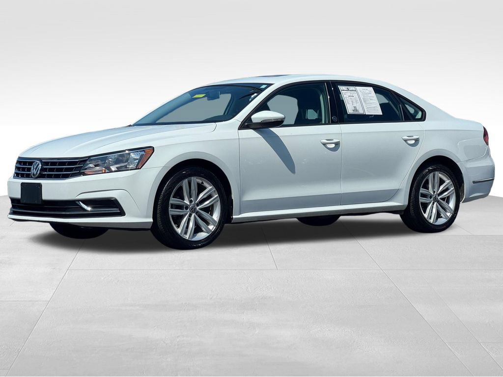 Used 2019 Volkswagen Passat 2.0T Wolfsburg FWD image 3