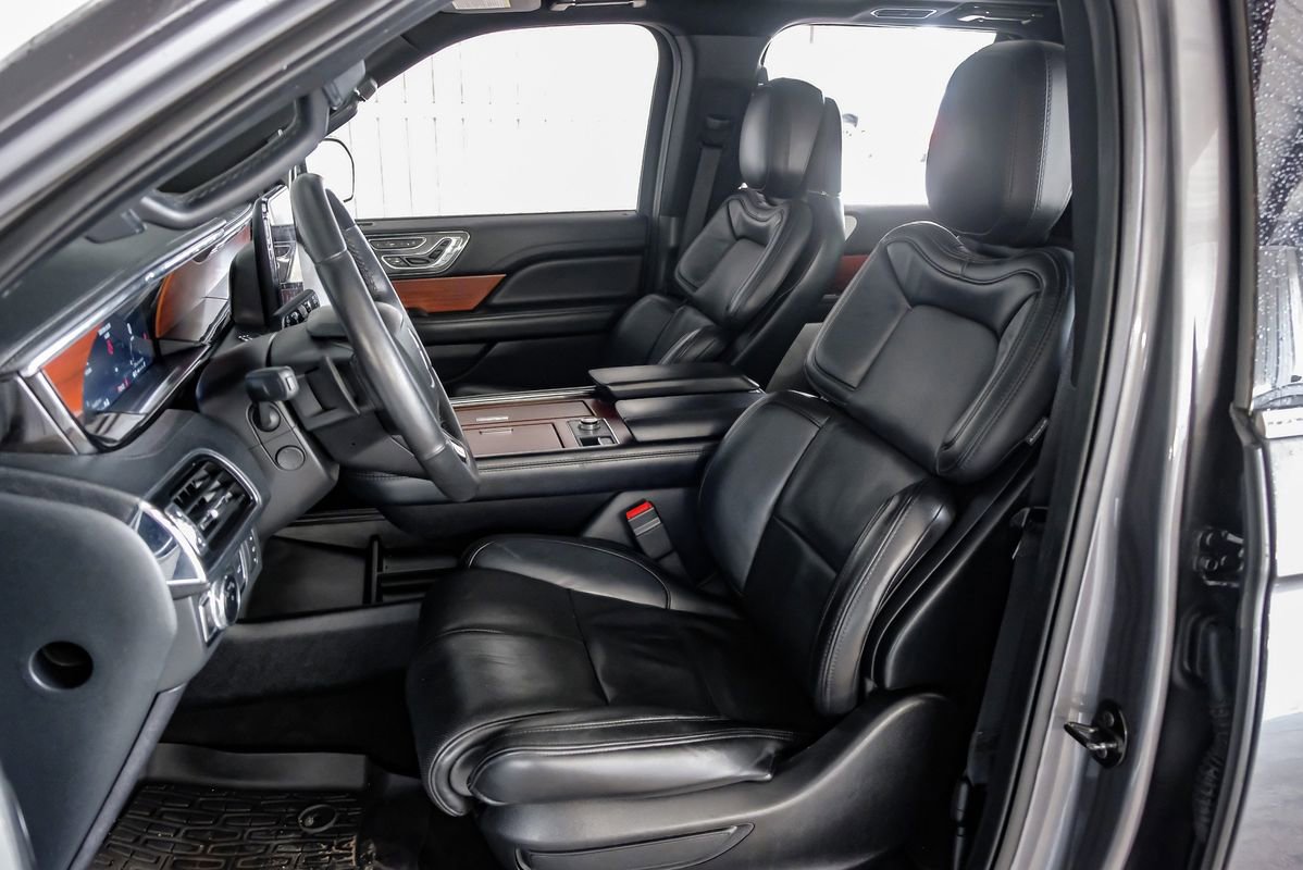 Used 2021 Lincoln Navigator L Reserve w/ Luxury Package AWD/4WD image 29