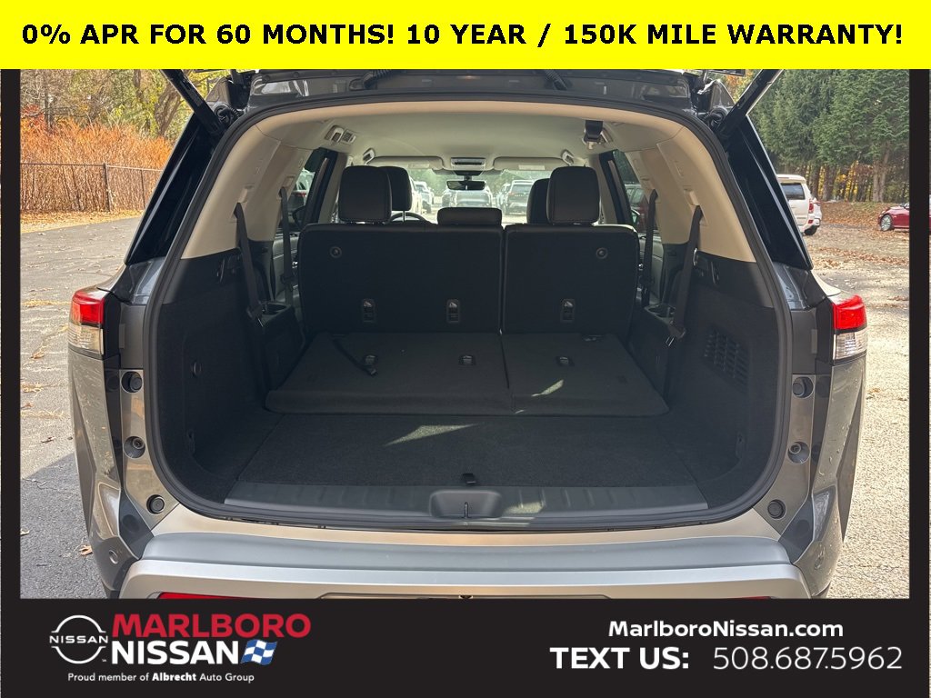New 2025 Nissan Pathfinder SL image 15