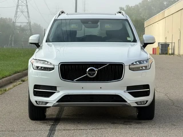 Used 2018 Volvo XC90 T5 Momentum w/ Convenience Package AWD/4WD image 4