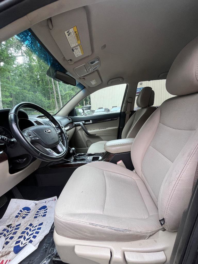 Used 2014 Kia Sorento LX FWD image 16