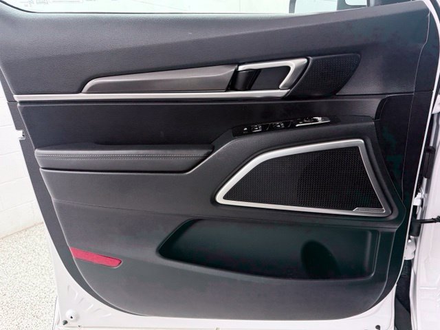 Used 2025 Kia Telluride S AWD/4WD image 14