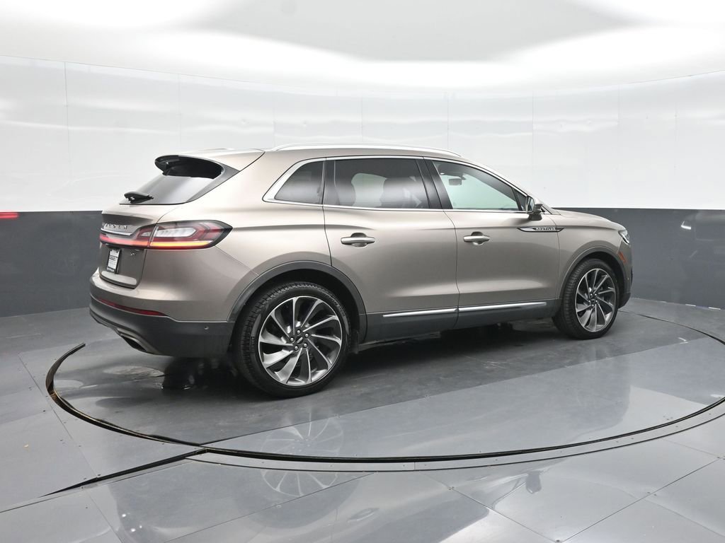 Used 2019 Lincoln Nautilus Reserve image 9