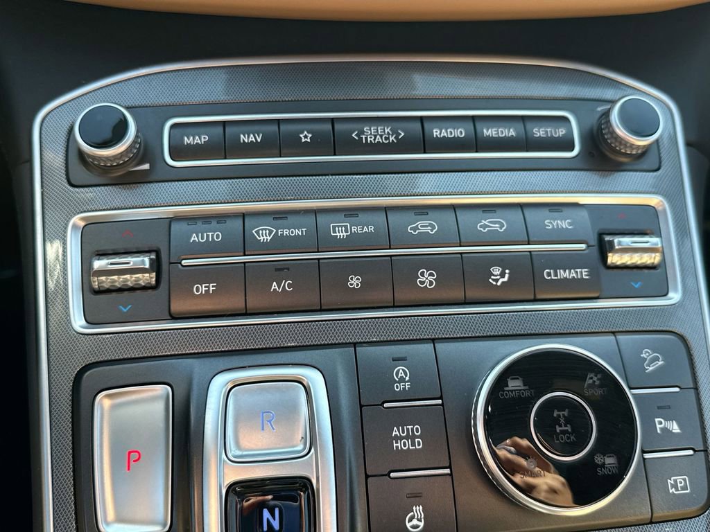Used 2023 Hyundai Santa Fe Calligraphy image 17