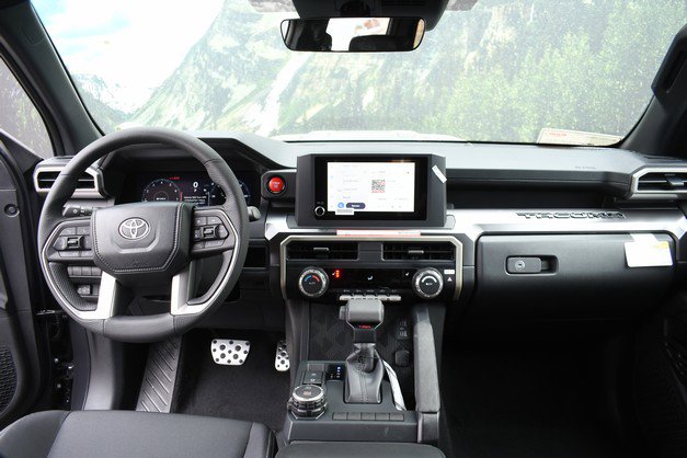 New 2025 Toyota Tacoma TRD Sport image 9