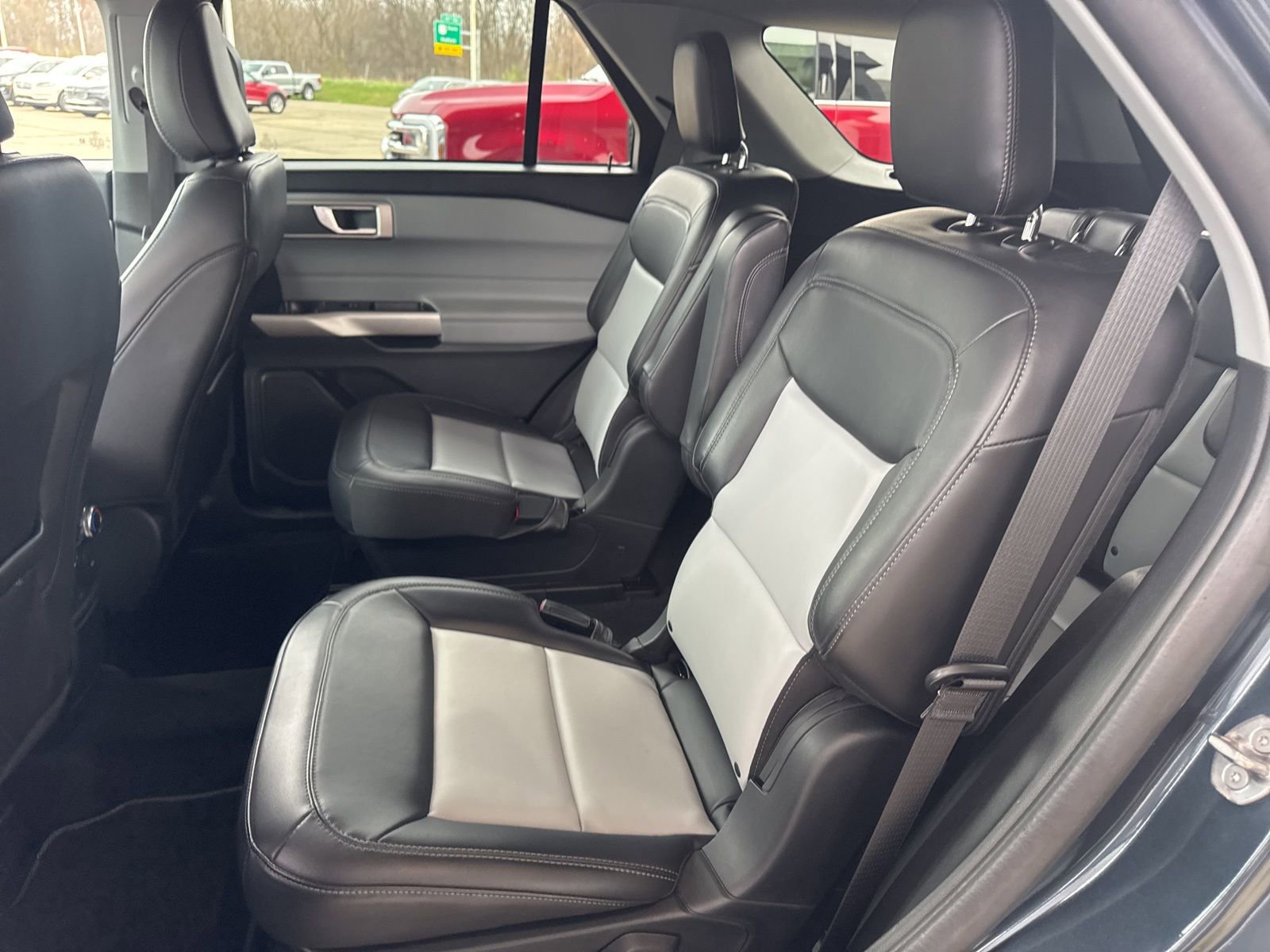 Certified 2023 Ford Explorer XLT w/ Equipment Group 202A image 35