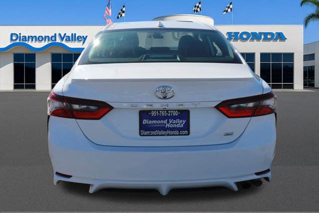 Used 2023 Toyota Camry SE image 5