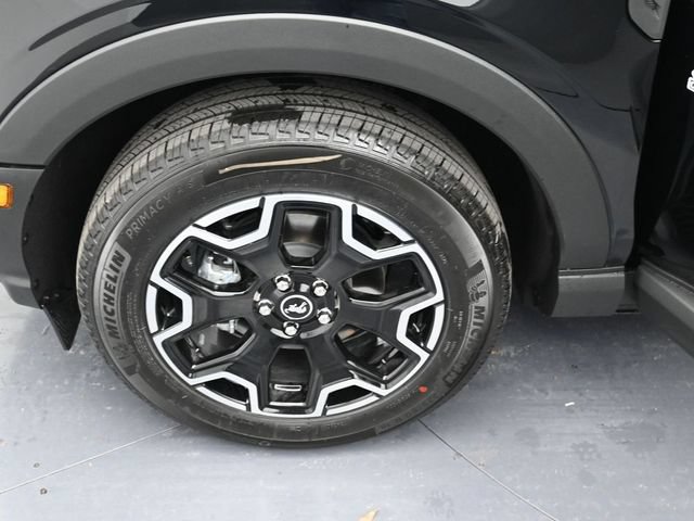Certified 2025 Ford Bronco Sport Outer Banks w/ Outer Banks Tech Package+ AWD/4WD image 10