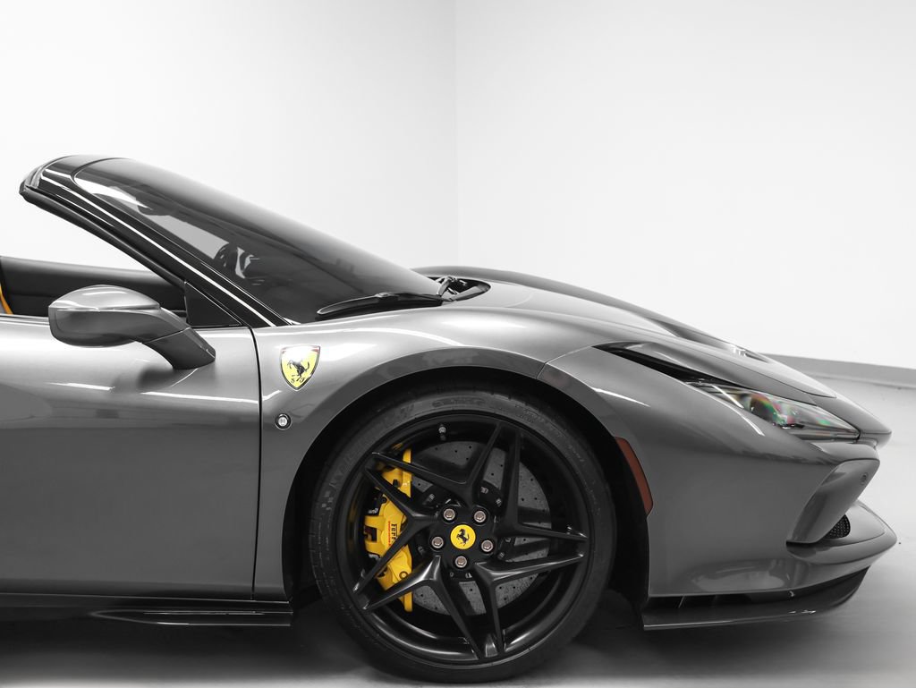 Certified 2022 Ferrari F8 Tributo RWD image 14