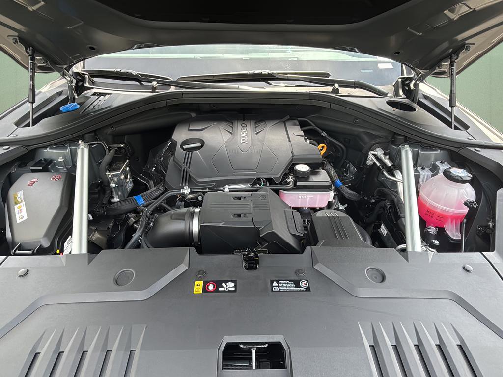 Certified 2026 Genesis GV70 2.5T image 9