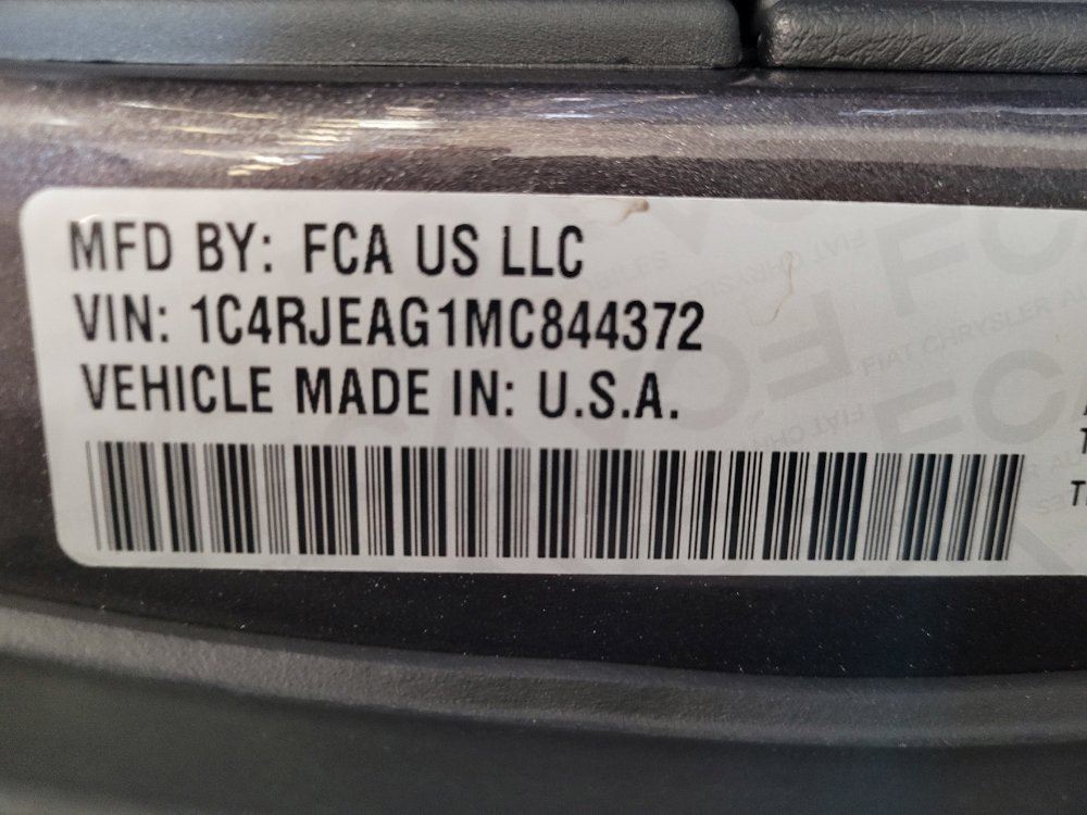 Used 2021 Jeep Grand Cherokee Laredo X RWD image 33