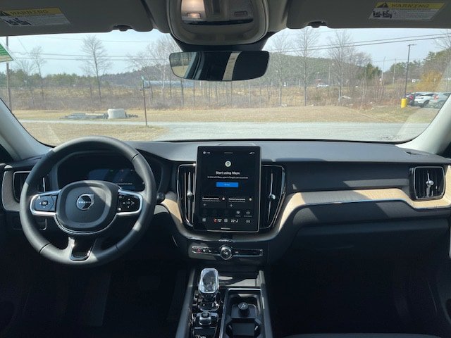 New 2026 Volvo XC60 B5 Plus w/ Climate Package AWD/4WD image 12
