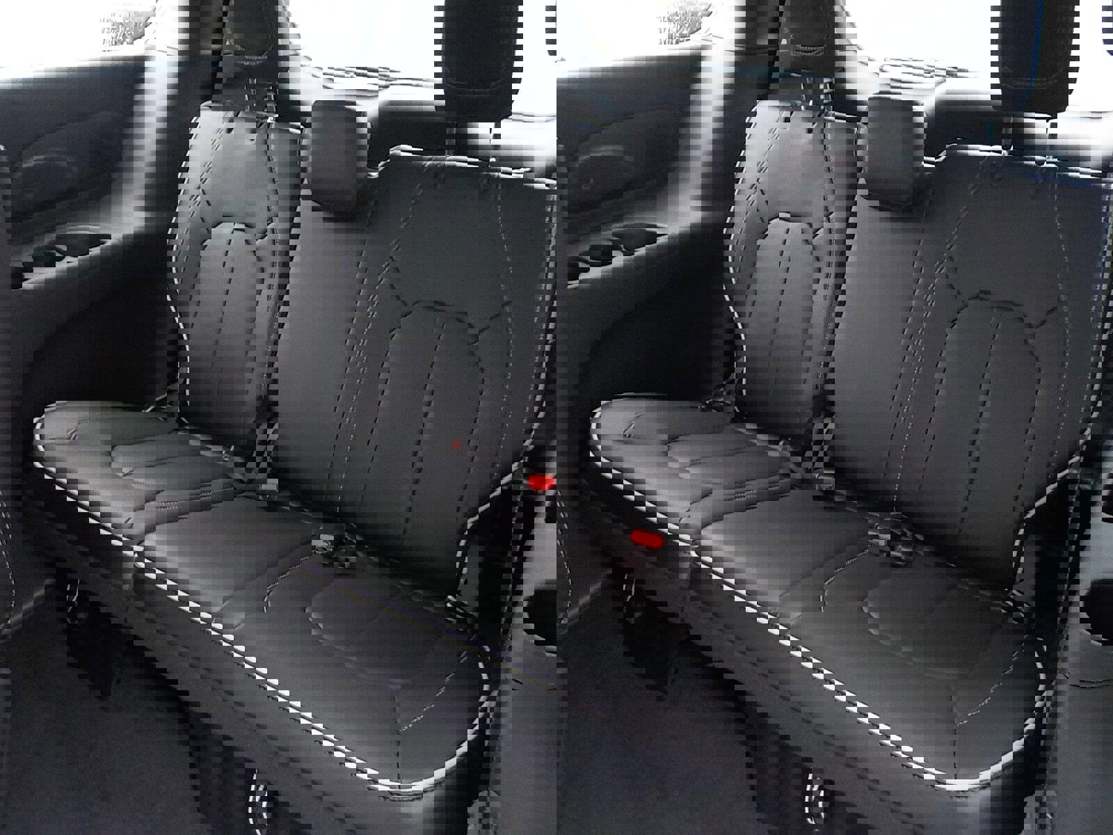 New 2026 Chrysler Pacifica Limited w/ S Appearance Package image 15