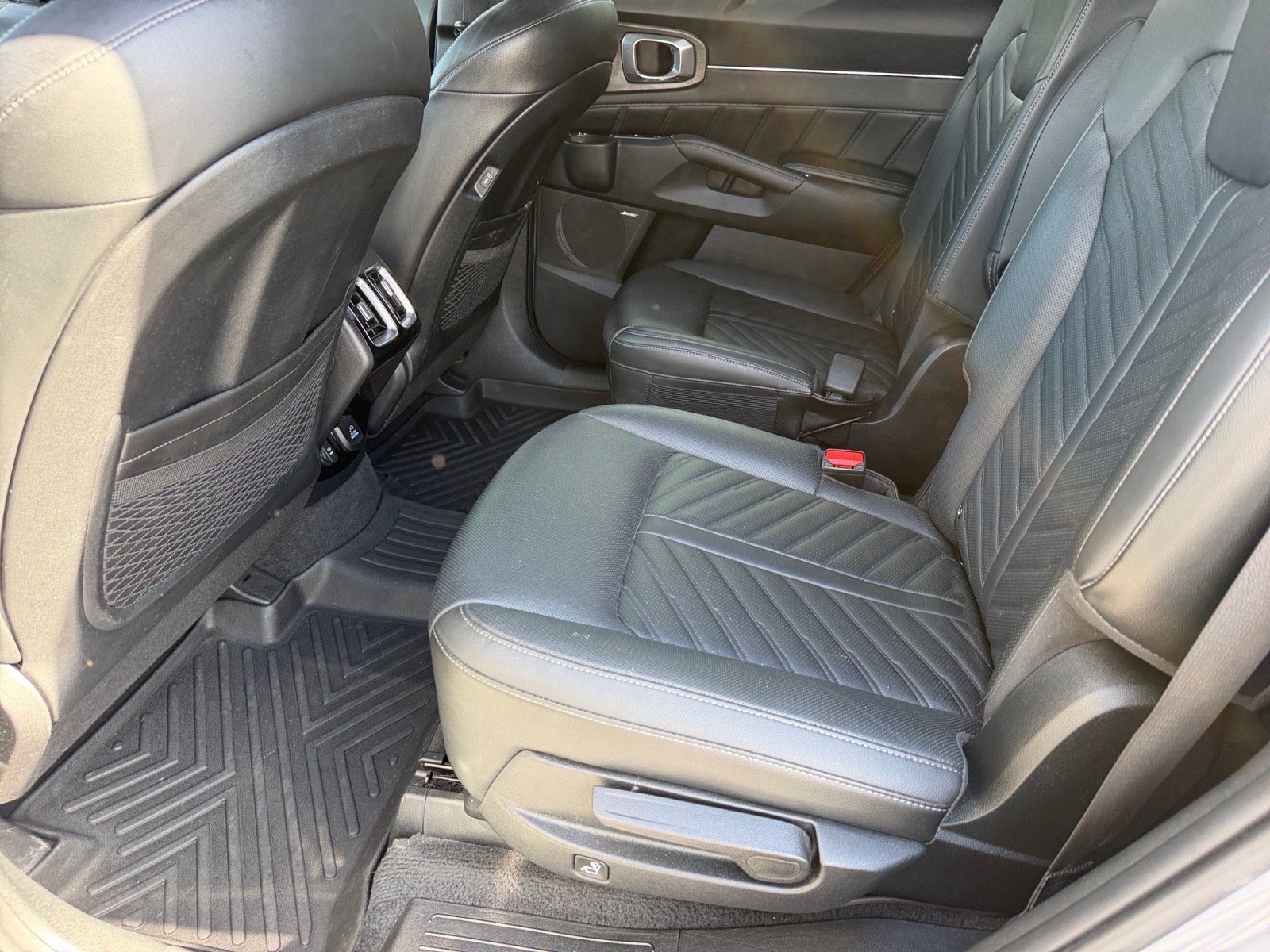 Used 2024 Kia Sorento SX Prestige AWD/4WD image 14