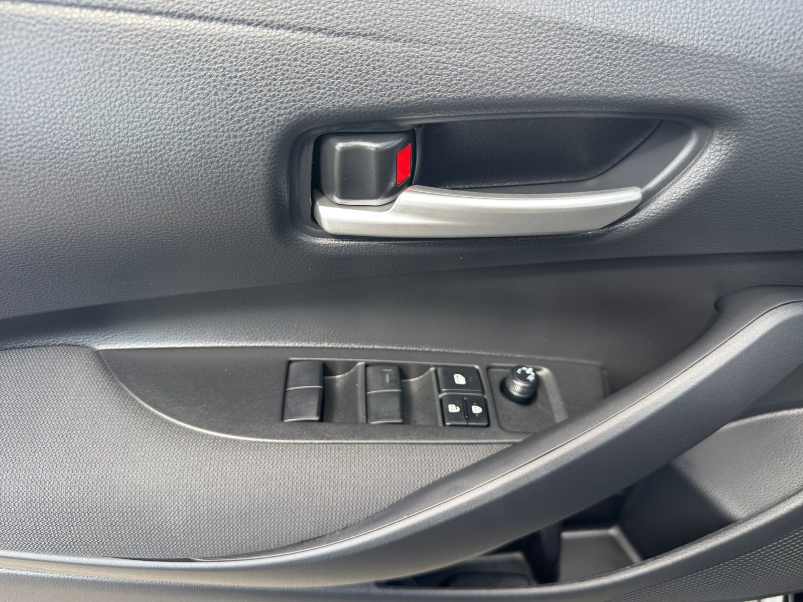 New 2026 Toyota Corolla SE image 17