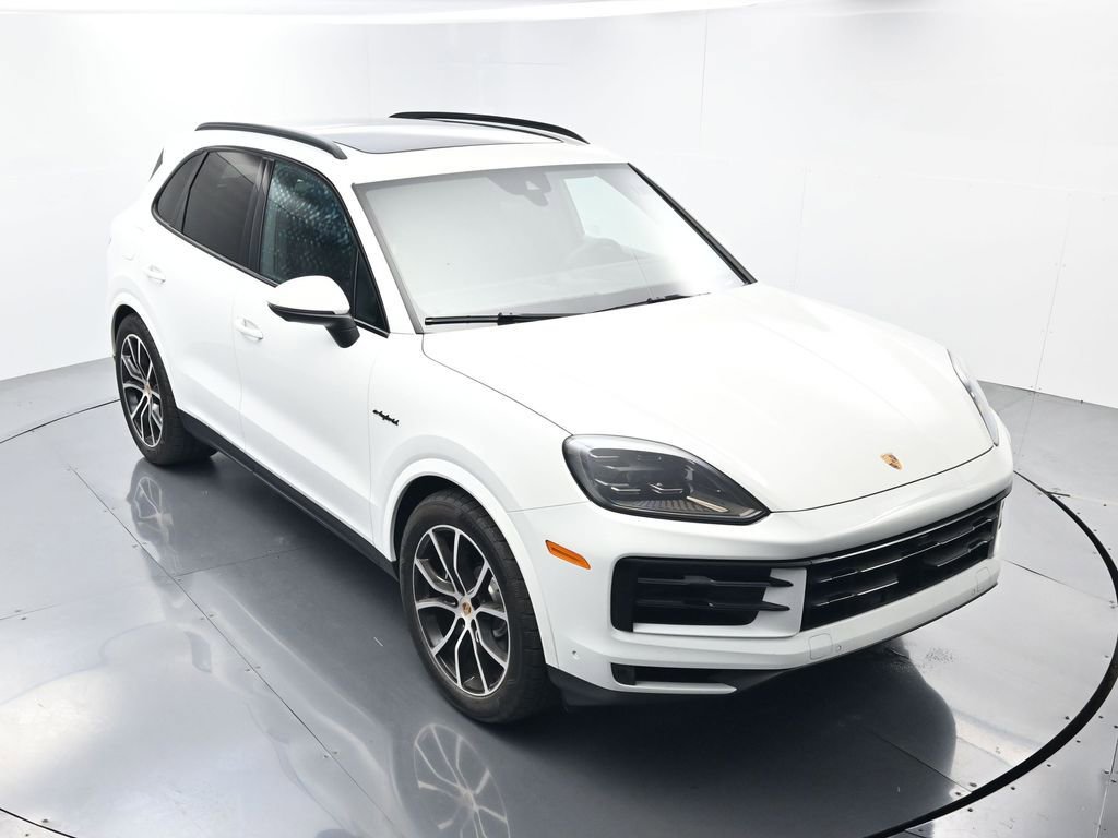 Certified 2025 Porsche Cayenne E-Hybrid AWD/4WD image 43