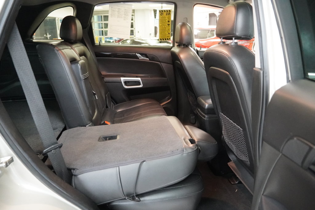 Used 2014 Chevrolet Captiva Sport LTZ FWD image 32