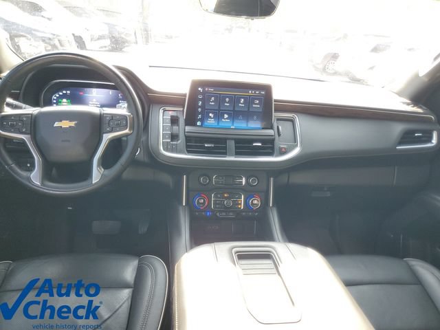 Used 2023 Chevrolet Suburban Premier w/ Premium Package RWD image 17