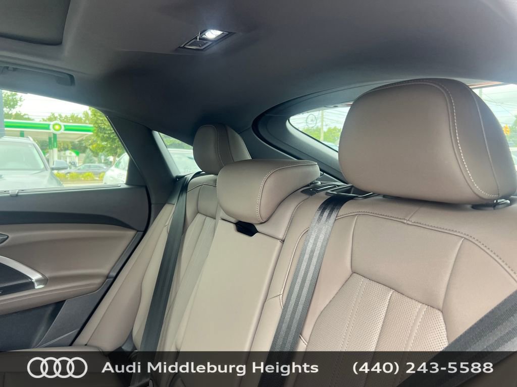 Used 2025 Audi Q5 Premium Plus w/ Premium Plus image 39