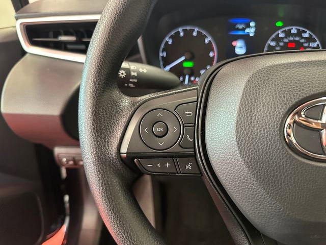 Certified 2025 Toyota Corolla LE FWD image 21