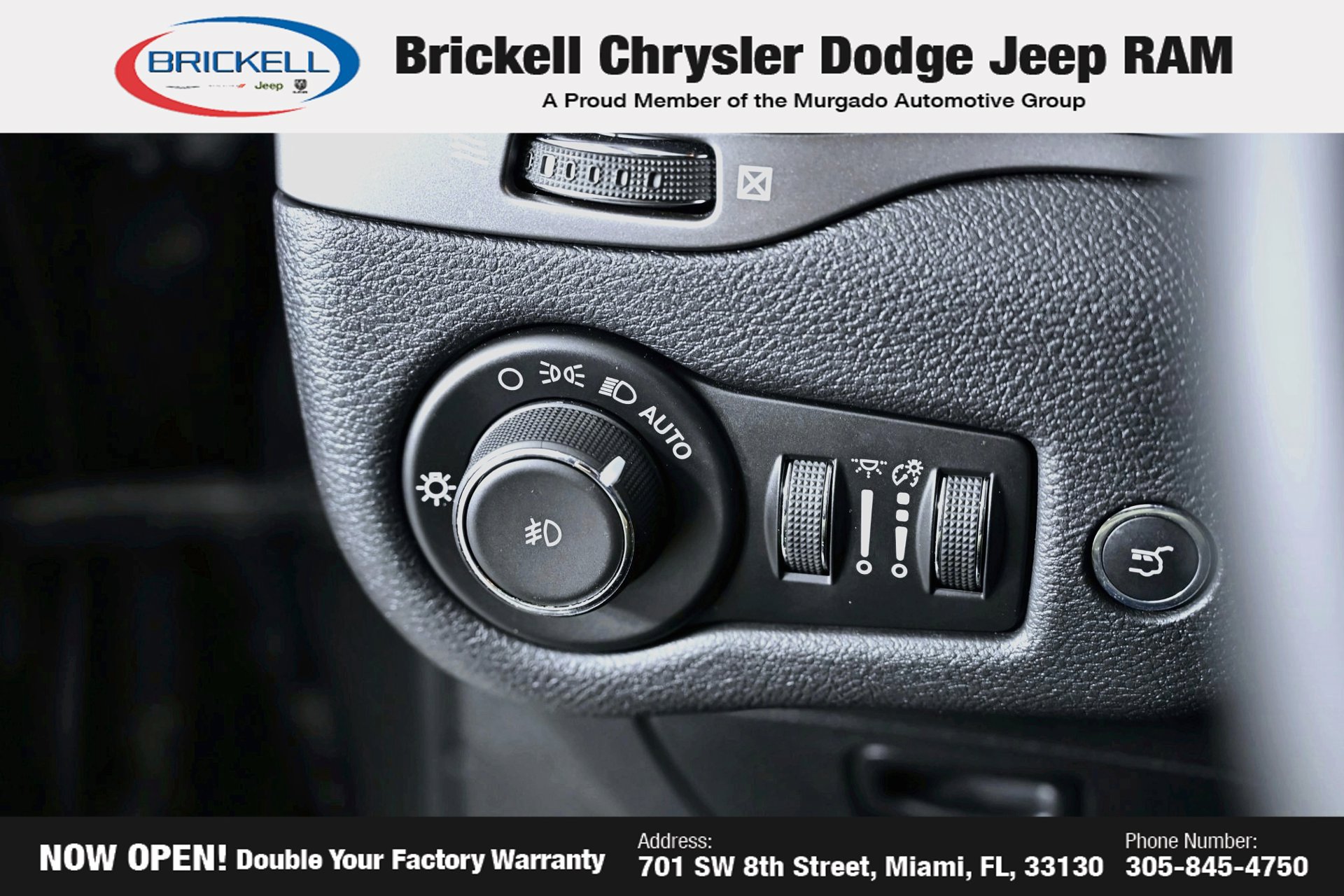 Used 2019 Jeep Cherokee Limited FWD image 31