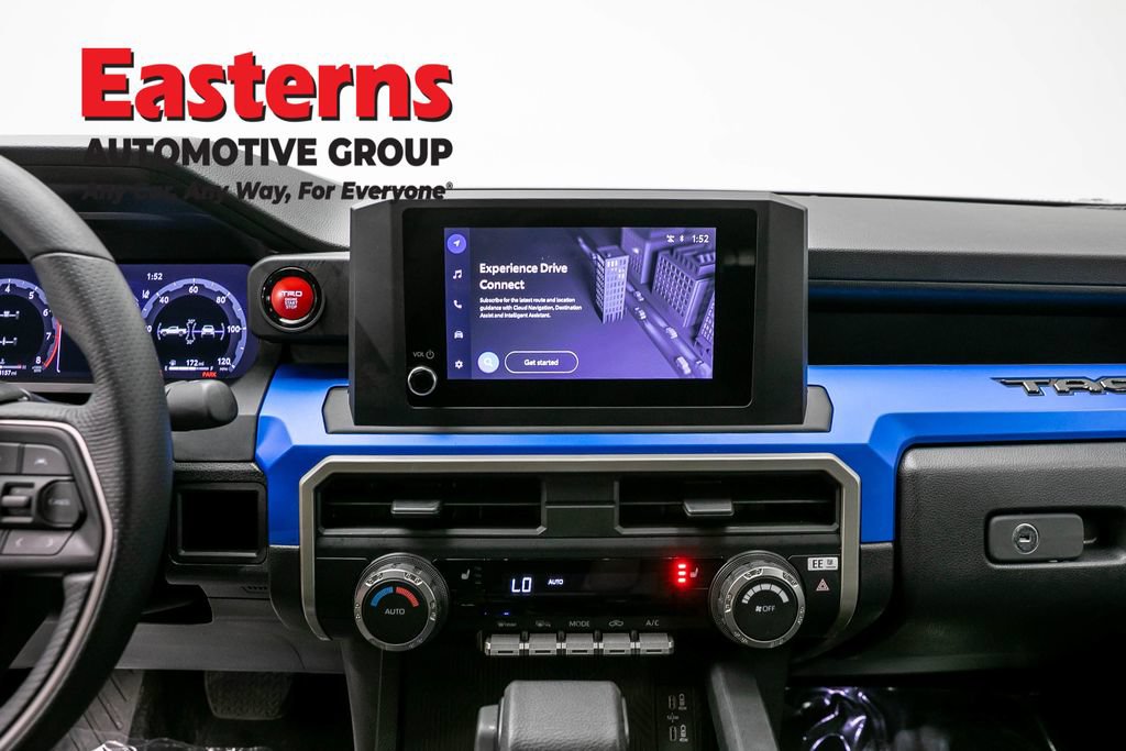 Used 2025 Toyota Tacoma TRD Off-Road AWD/4WD image 72