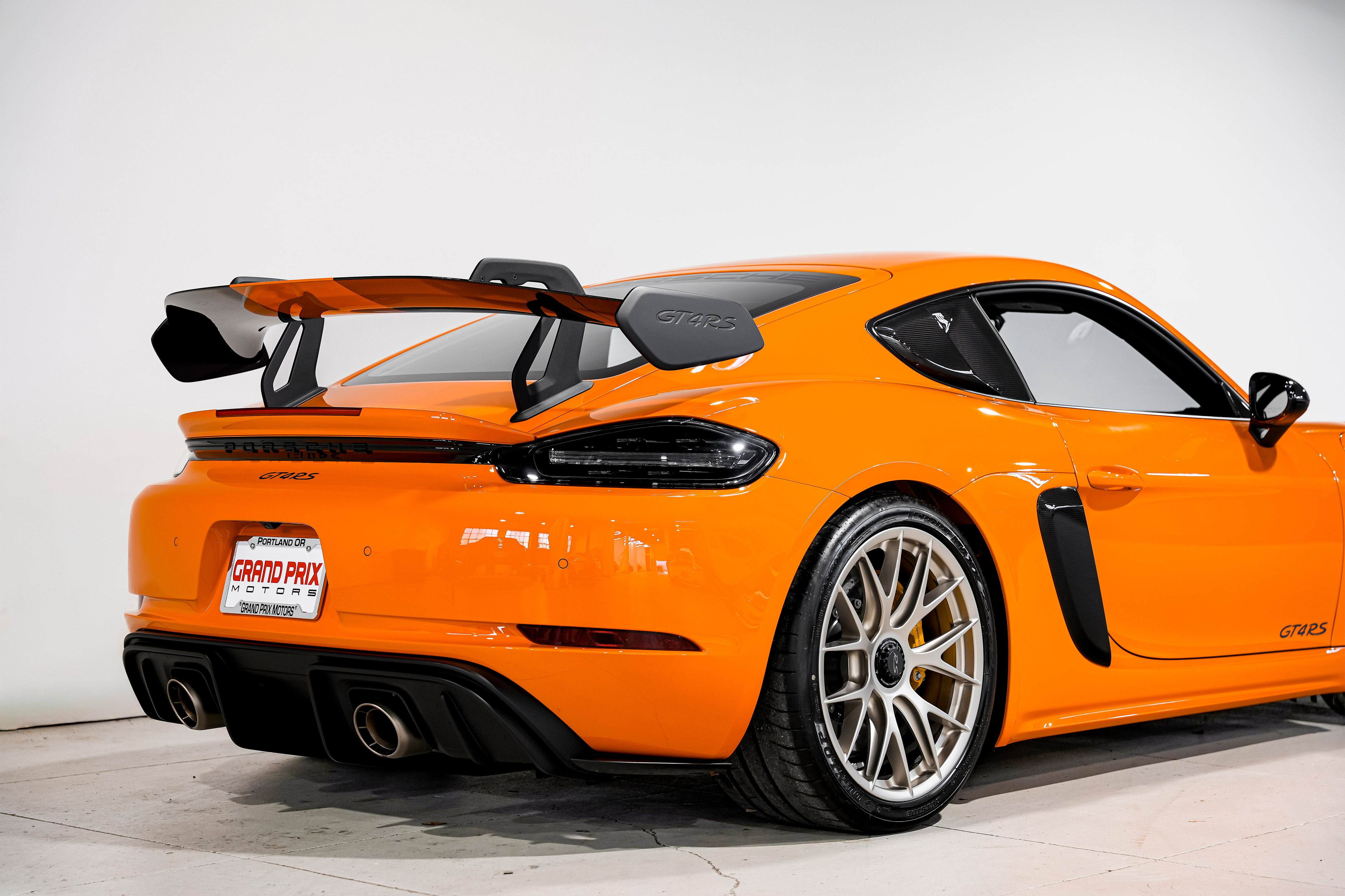 Used 2023 Porsche 718 Cayman GT4 RS image 40
