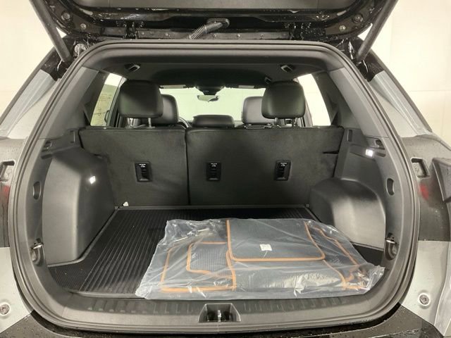 New 2026 GMC Terrain AT4 w/ Convenience Package III image 35