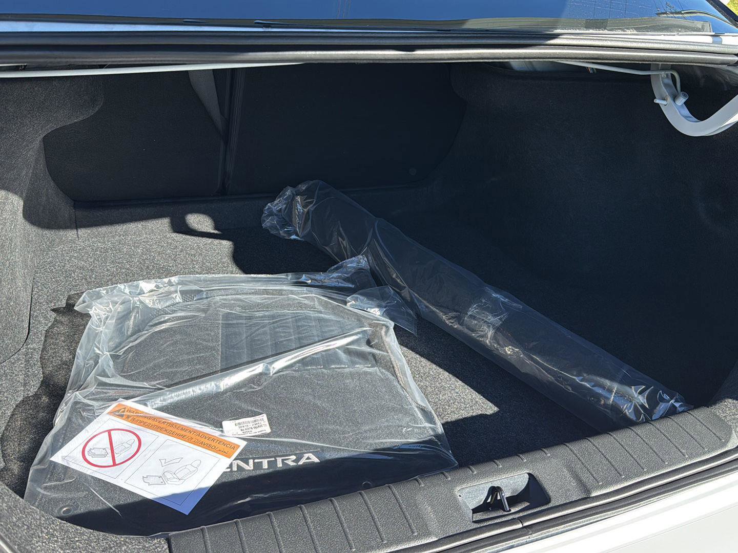 New 2025 Nissan Sentra SR w/ SR Premium Package image 30