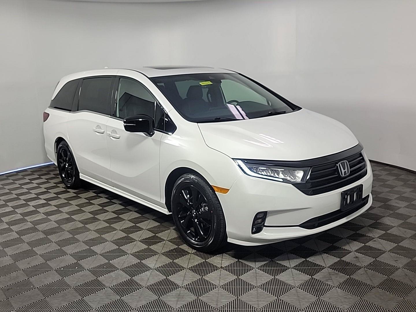 Certified 2023 Honda Odyssey Sport